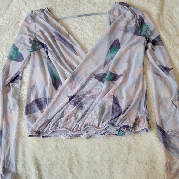 Fabletics Top Bundle - Picture 5 of 9